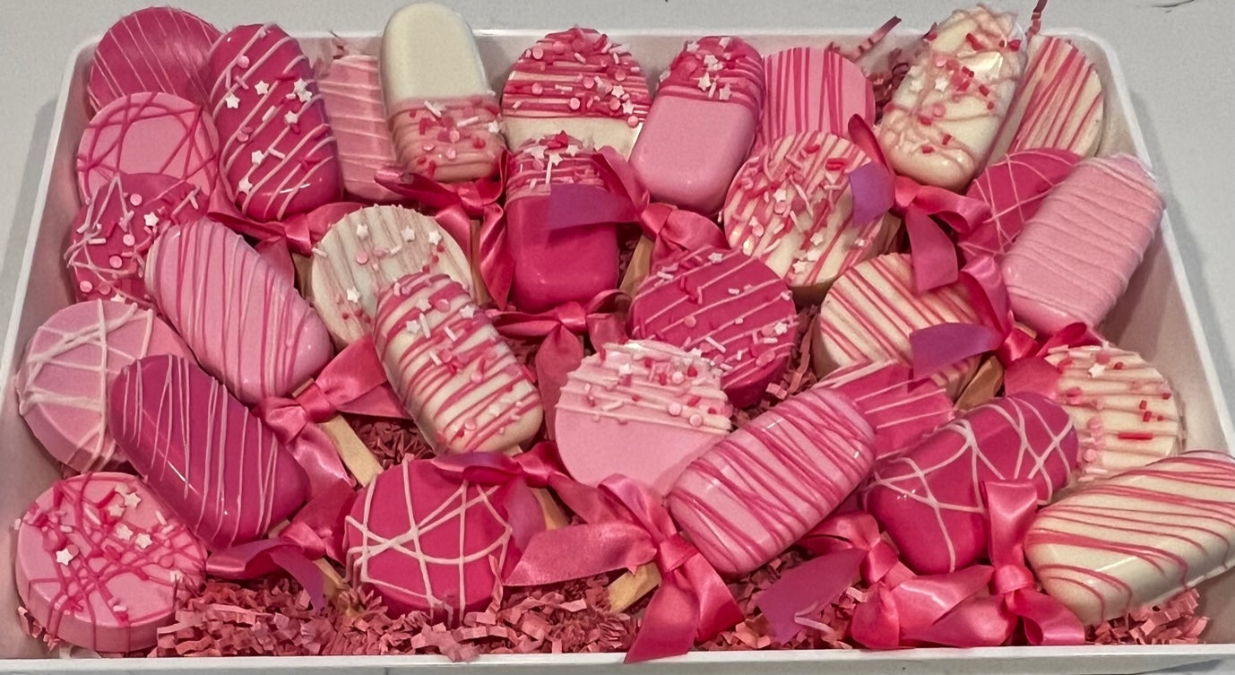 Small Party Platter - Cakesicles & Dipped Oreos