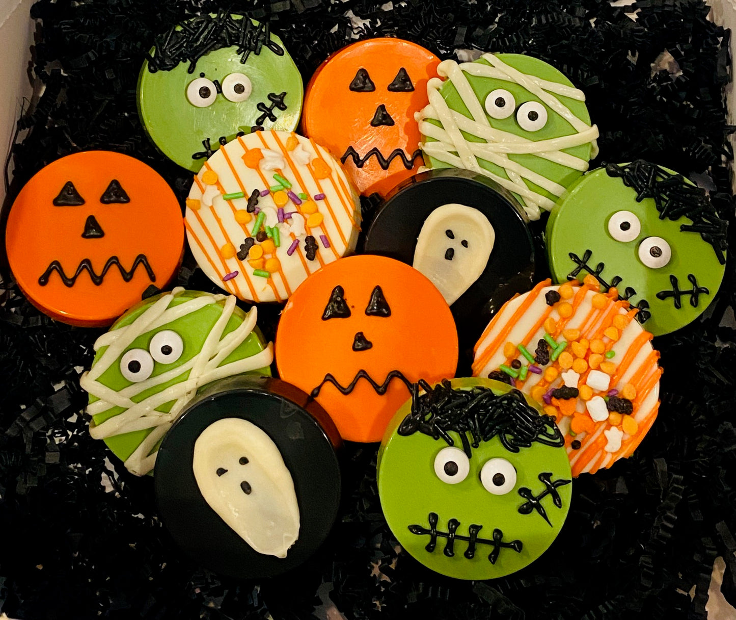 Halloween Dipped Oreos